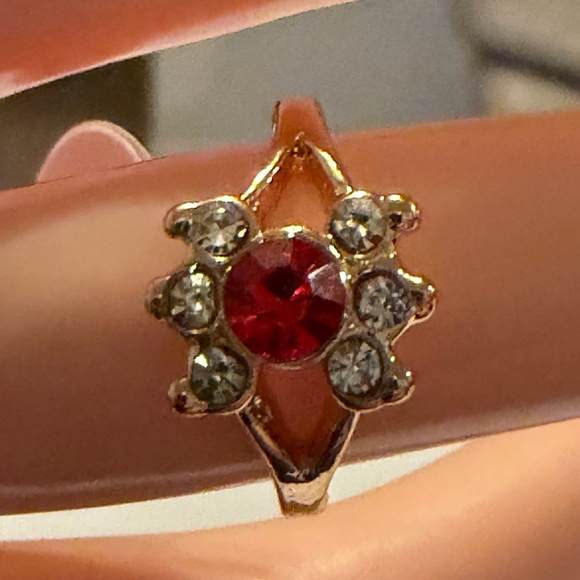 Anthropologie Jewelry - Elegant Gold and Red Crystal Ring.